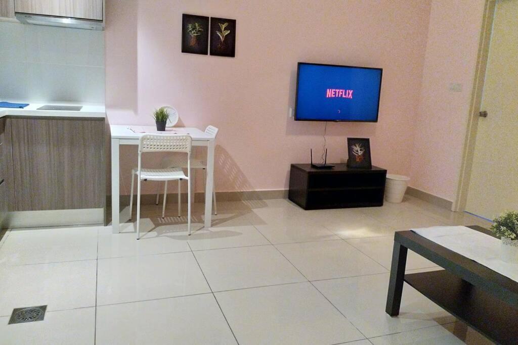 Hb1512- Hyve Studio Unit, Lake View, Cyberjaya, Free Wi-Fi, Free Parking, Netflix,Pool, 3038 المظهر الخارجي الصورة