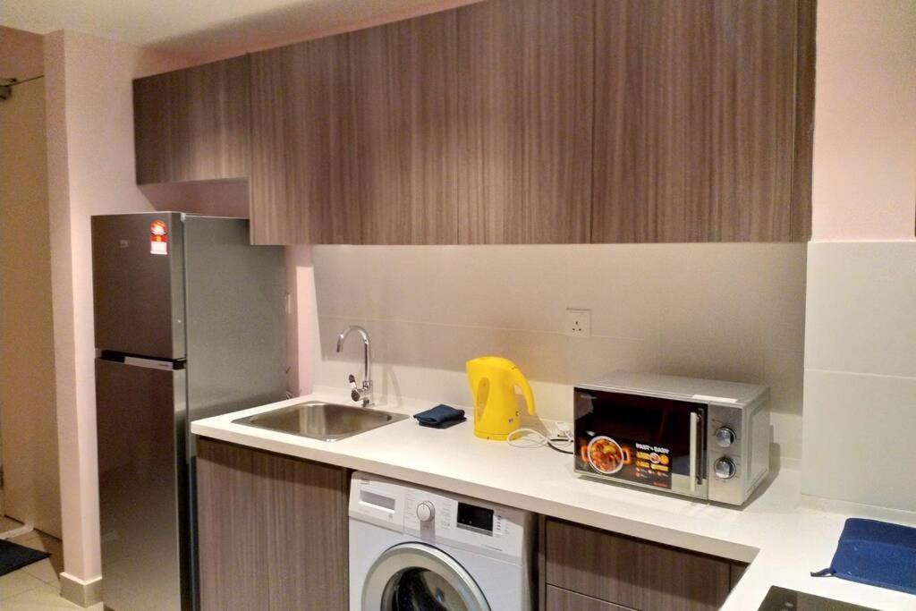Hb1512- Hyve Studio Unit, Lake View, Cyberjaya, Free Wi-Fi, Free Parking, Netflix,Pool, 3038 المظهر الخارجي الصورة